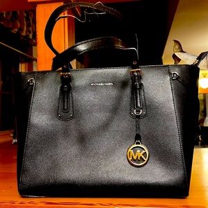 Michael Kors tote